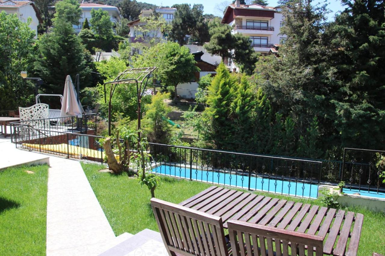 Bueyuekada Apart Hotel - Karadag Apart Prinseneilanden Buitenkant foto