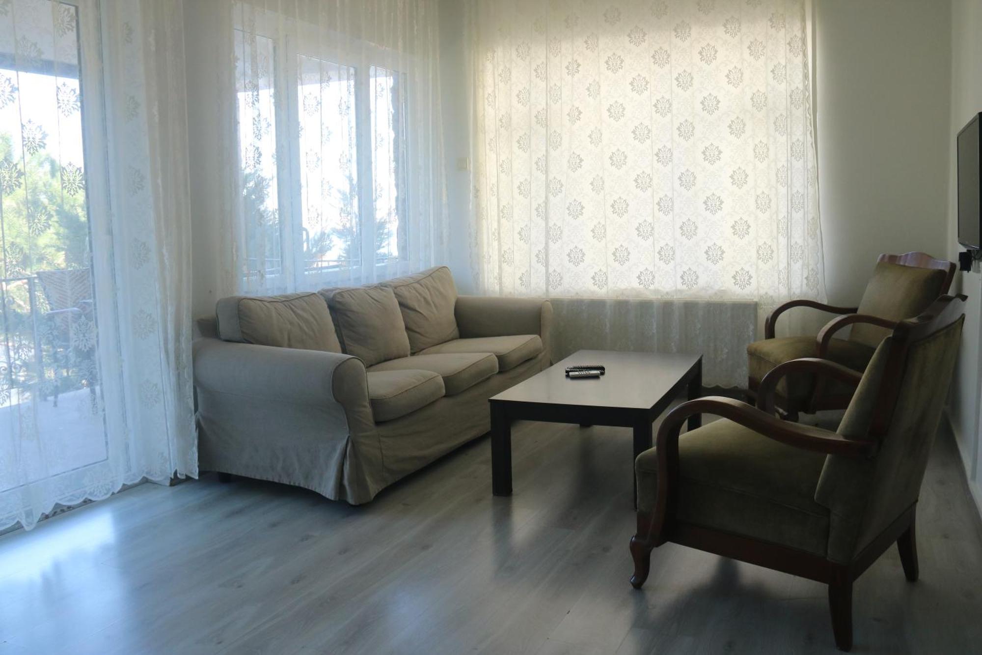 Bueyuekada Apart Hotel - Karadag Apart Prinseneilanden Buitenkant foto