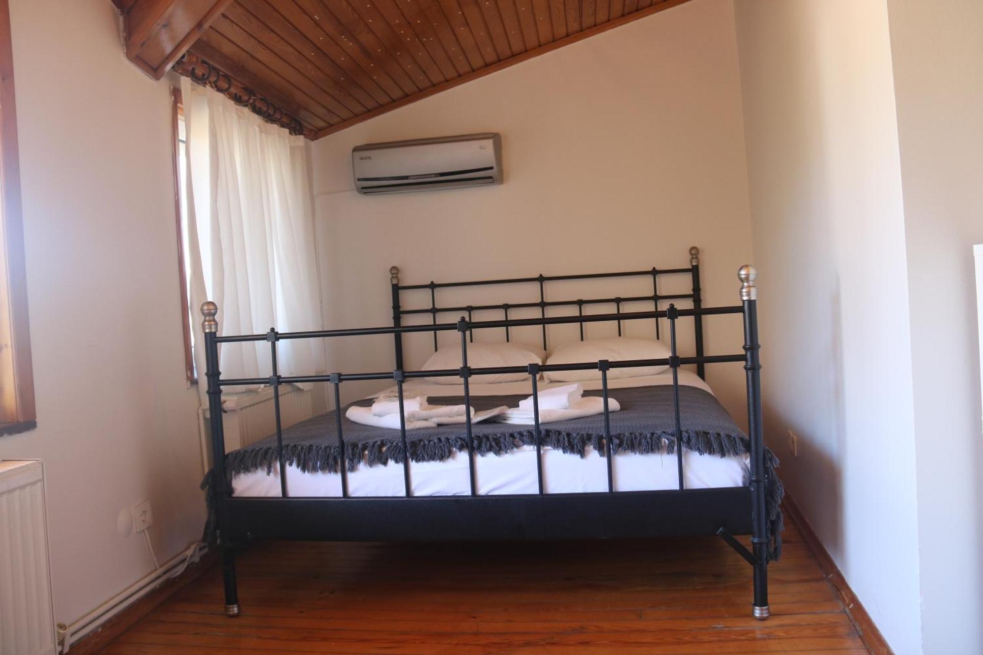 Bueyuekada Apart Hotel - Karadag Apart Prinseneilanden Buitenkant foto