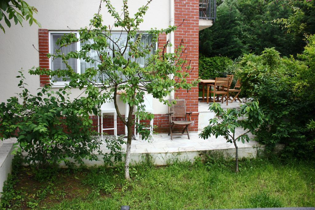 Bueyuekada Apart Hotel - Karadag Apart Prinseneilanden Buitenkant foto